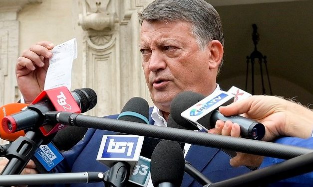 Bombardieri: “La crisi di Governo è un grave danno per lavoratori, pensionati, giovani”