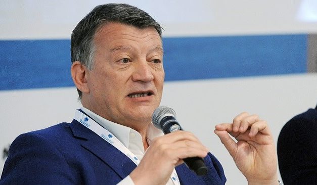 Su Stellantis risposte parziali. Serve politica industriale europea