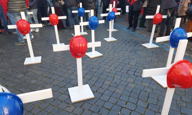 #BastaMortiSulLavoro. La Uil in piazza
