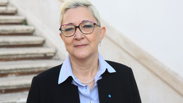 Non costringere donne alla scelta tra lavoro e maternità